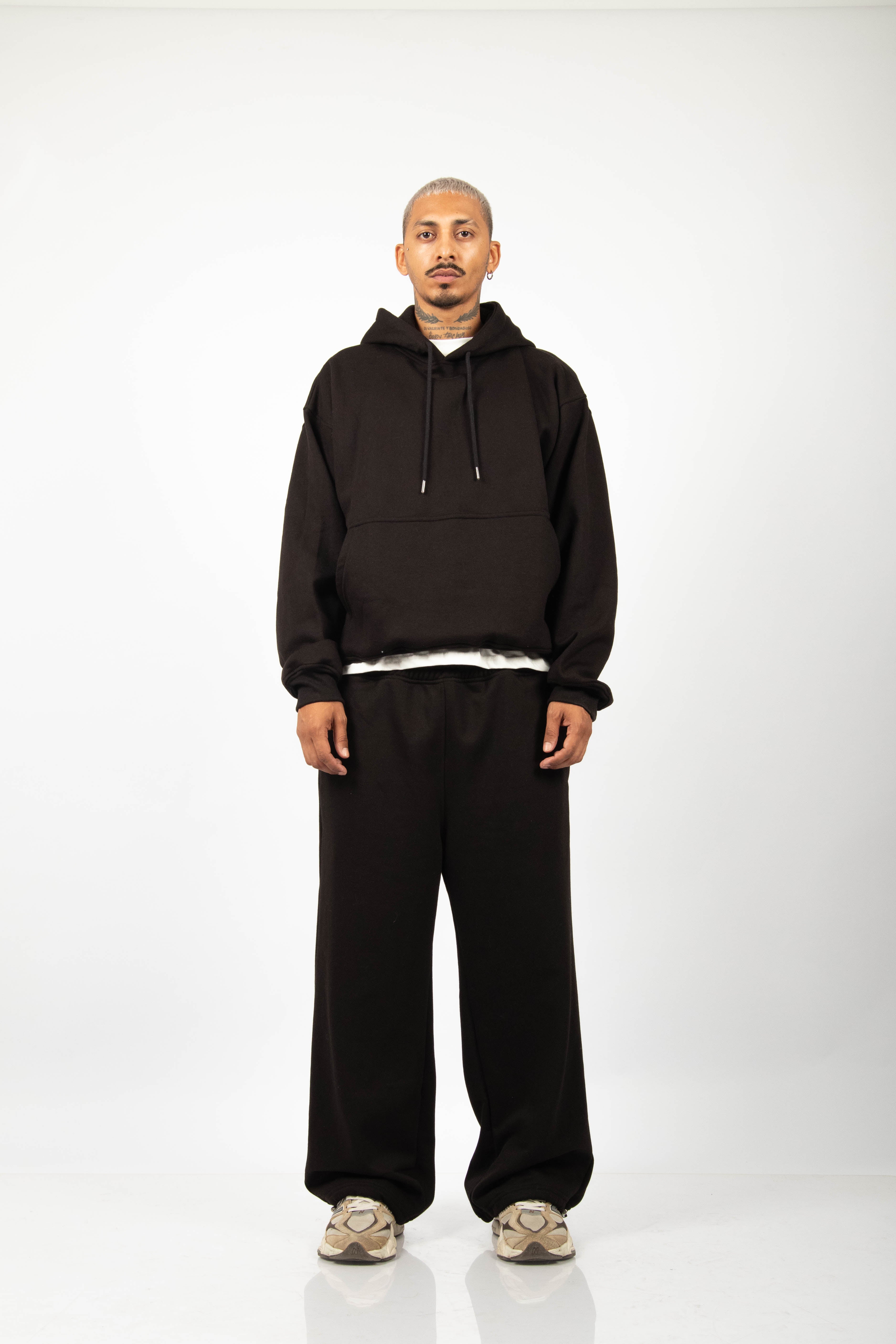 HODDIE NEGRO