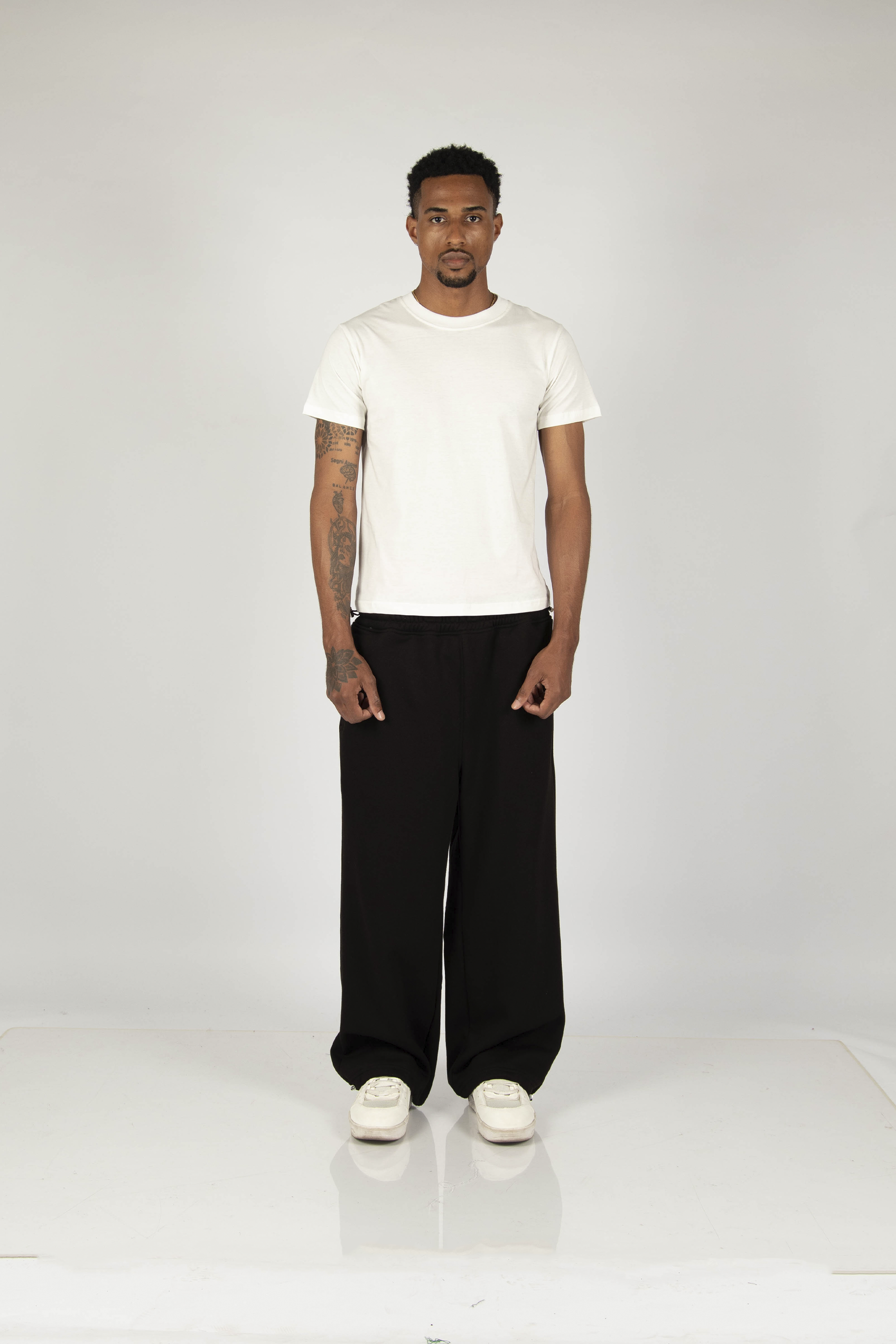 JOGGER OVERSIZE FREE NEGRO