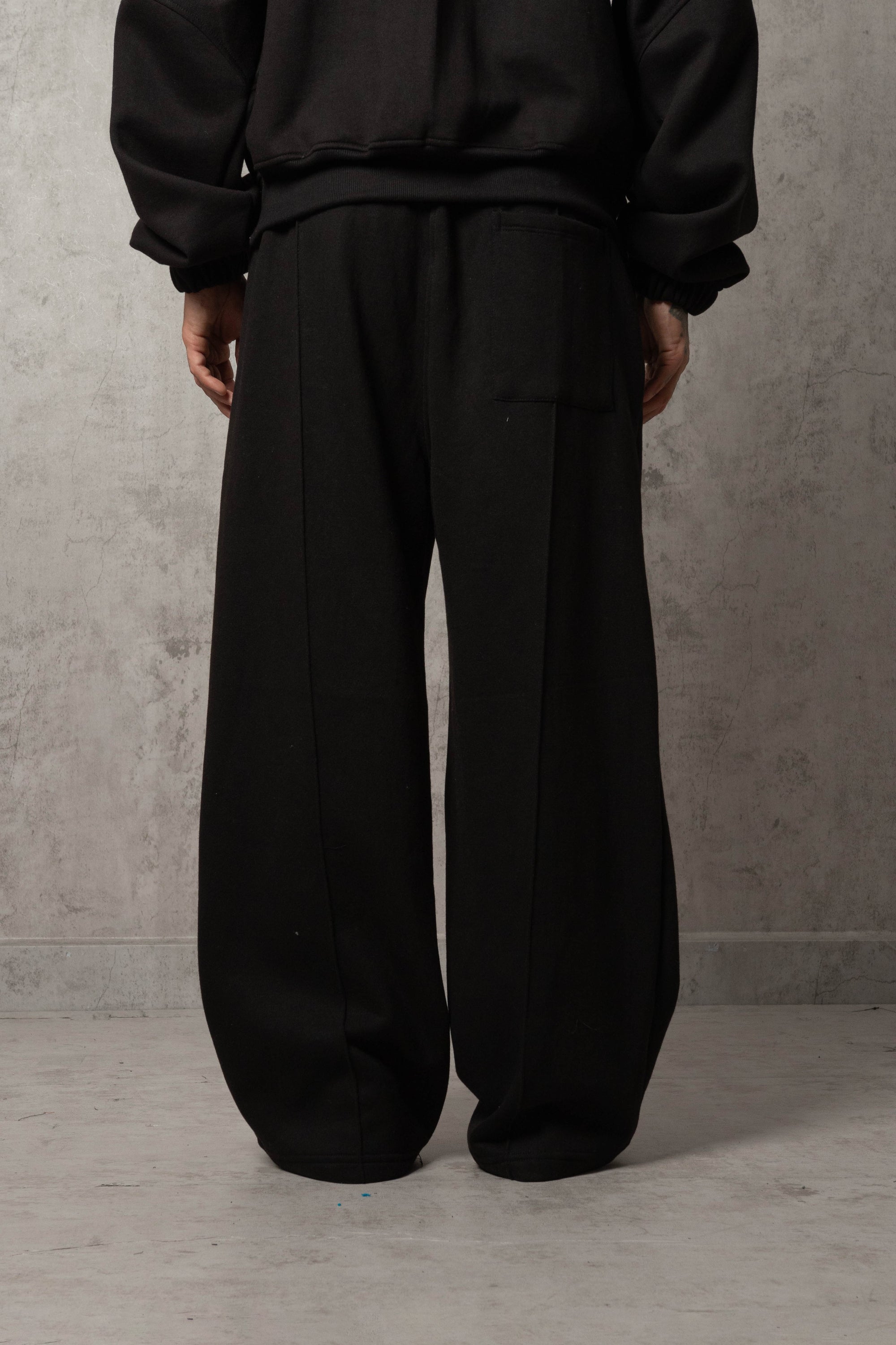 CONJUNTO ESSENTIAL WIDE NEGRO