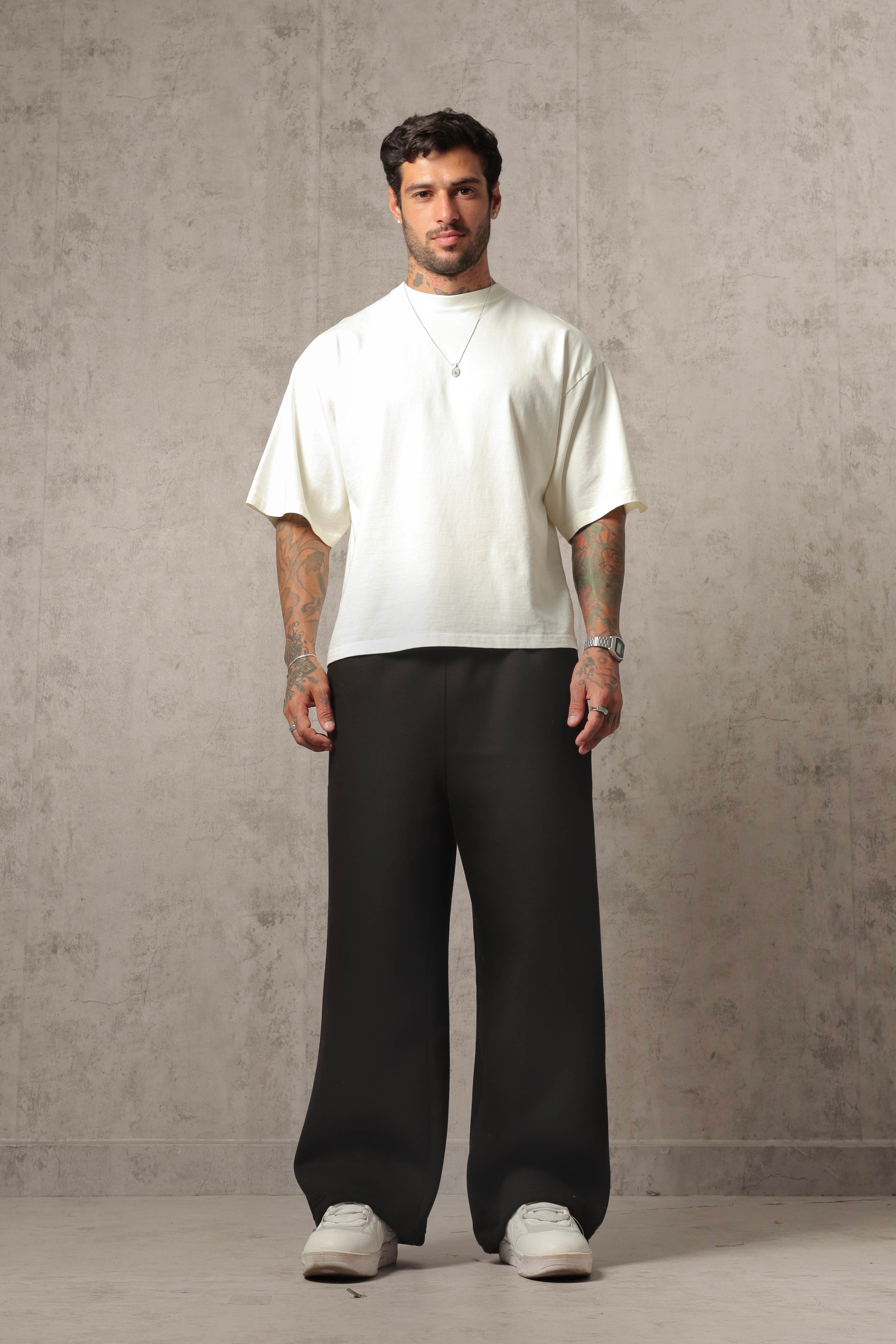 JOGGER OVERSIZE FREE NEGRO