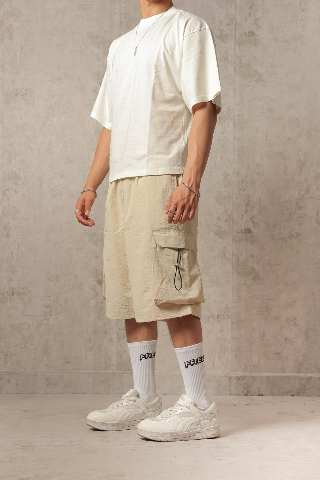 SHORT PARACHUTE CARGO HUESO