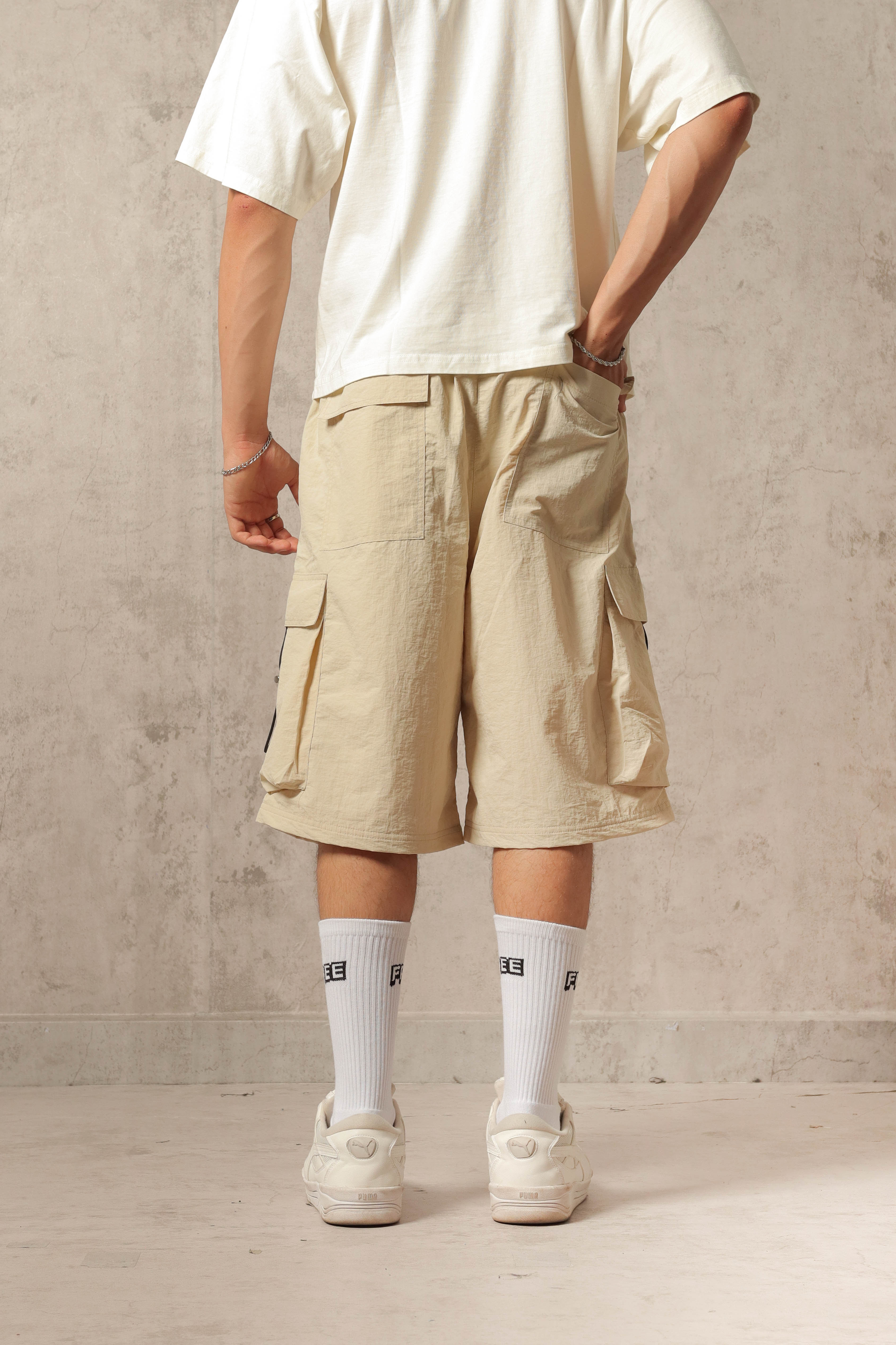 SHORT PARACHUTE CARGO HUESO
