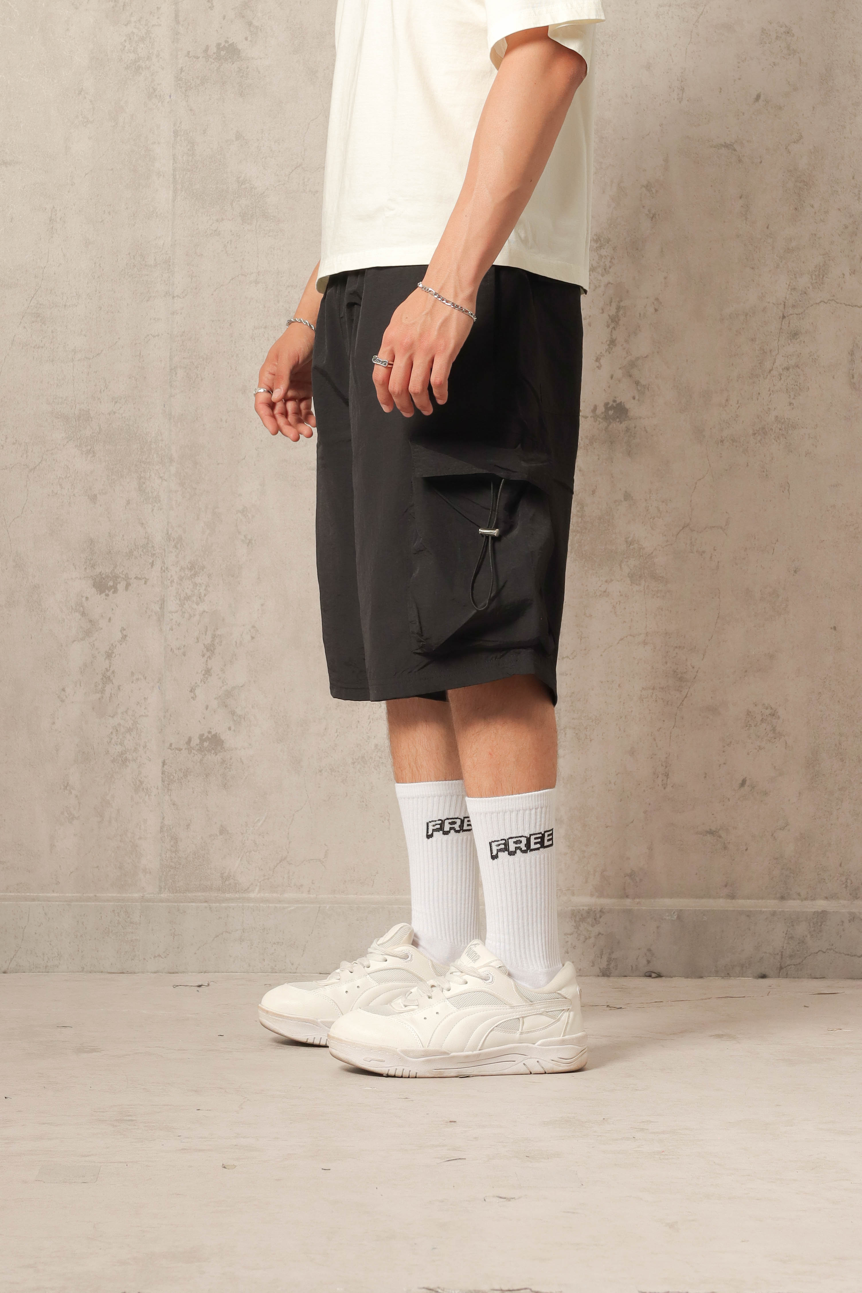 SHORT PARACHUTE CARGO NEGRO