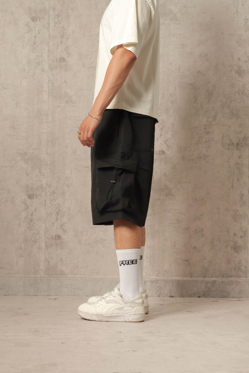 SHORT PARACHUTE CARGO NEGRO