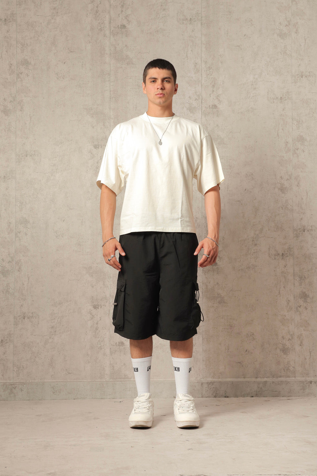 SHORT PARACHUTE CARGO NEGRO