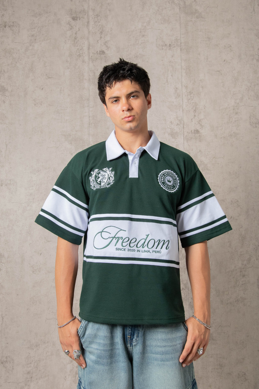 POLO PIQUÉ FREEDOM COLLEGE VERDE HUMO