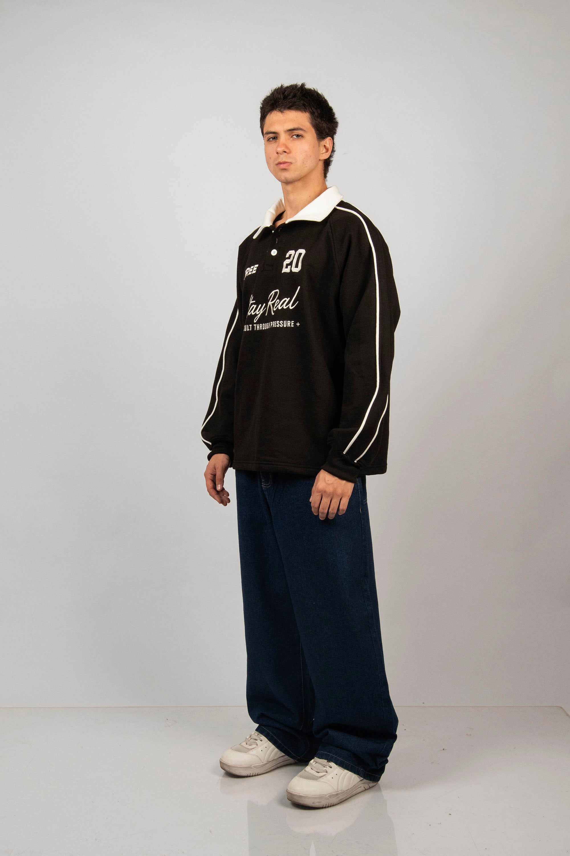 POLERA CROP RANGLAN STAY REAL NEGRO