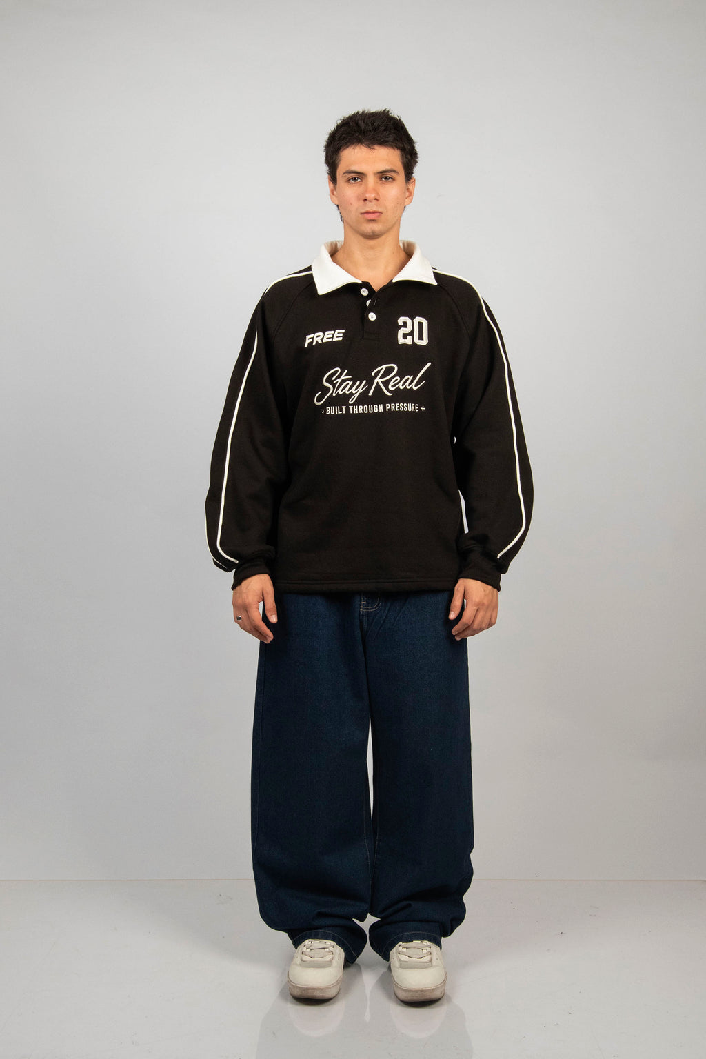 POLERA CROP RANGLAN STAY REAL NEGRO