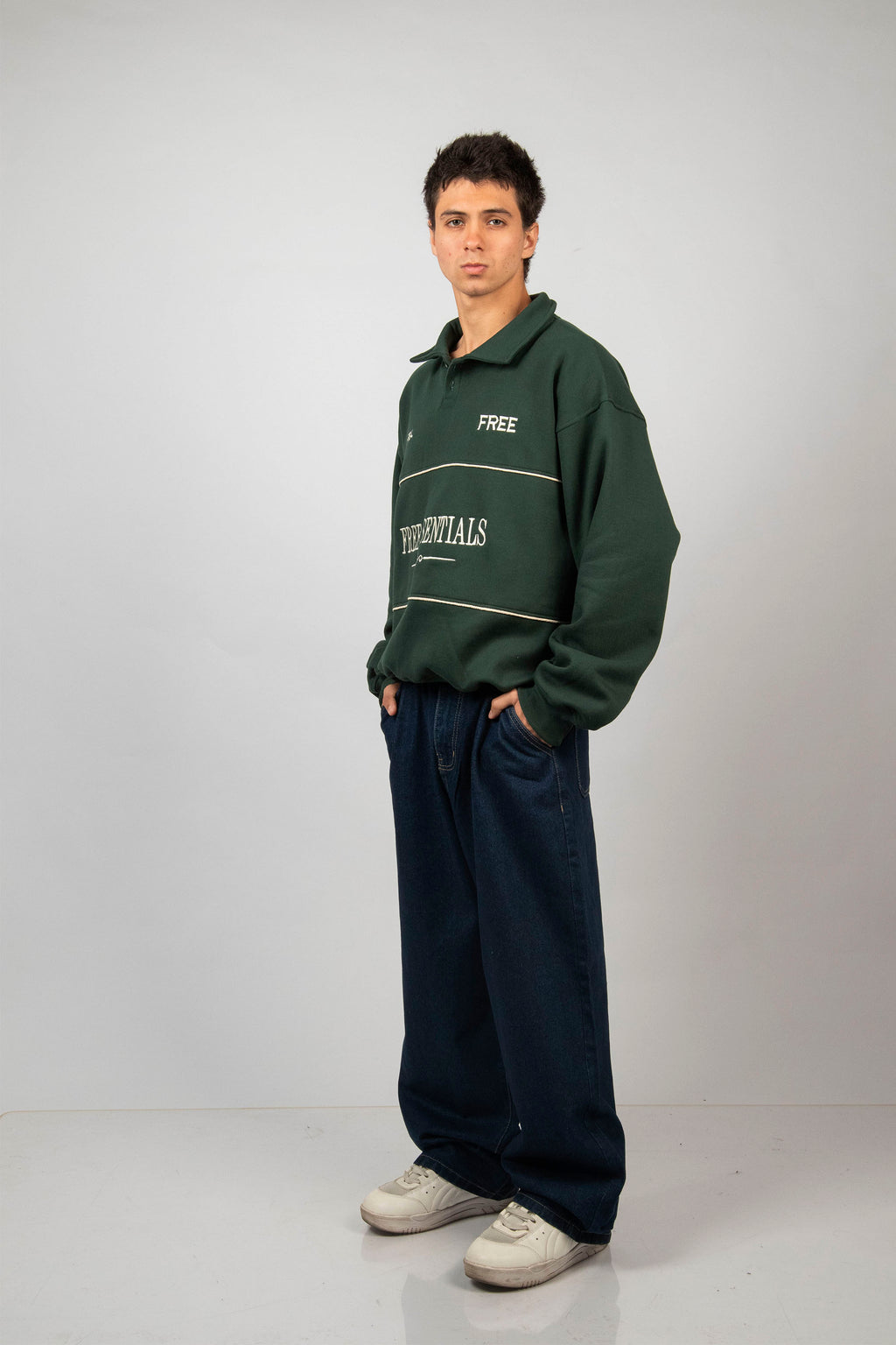 POLERA CROP FREE ESSENTIALS VERDE BOTELLA