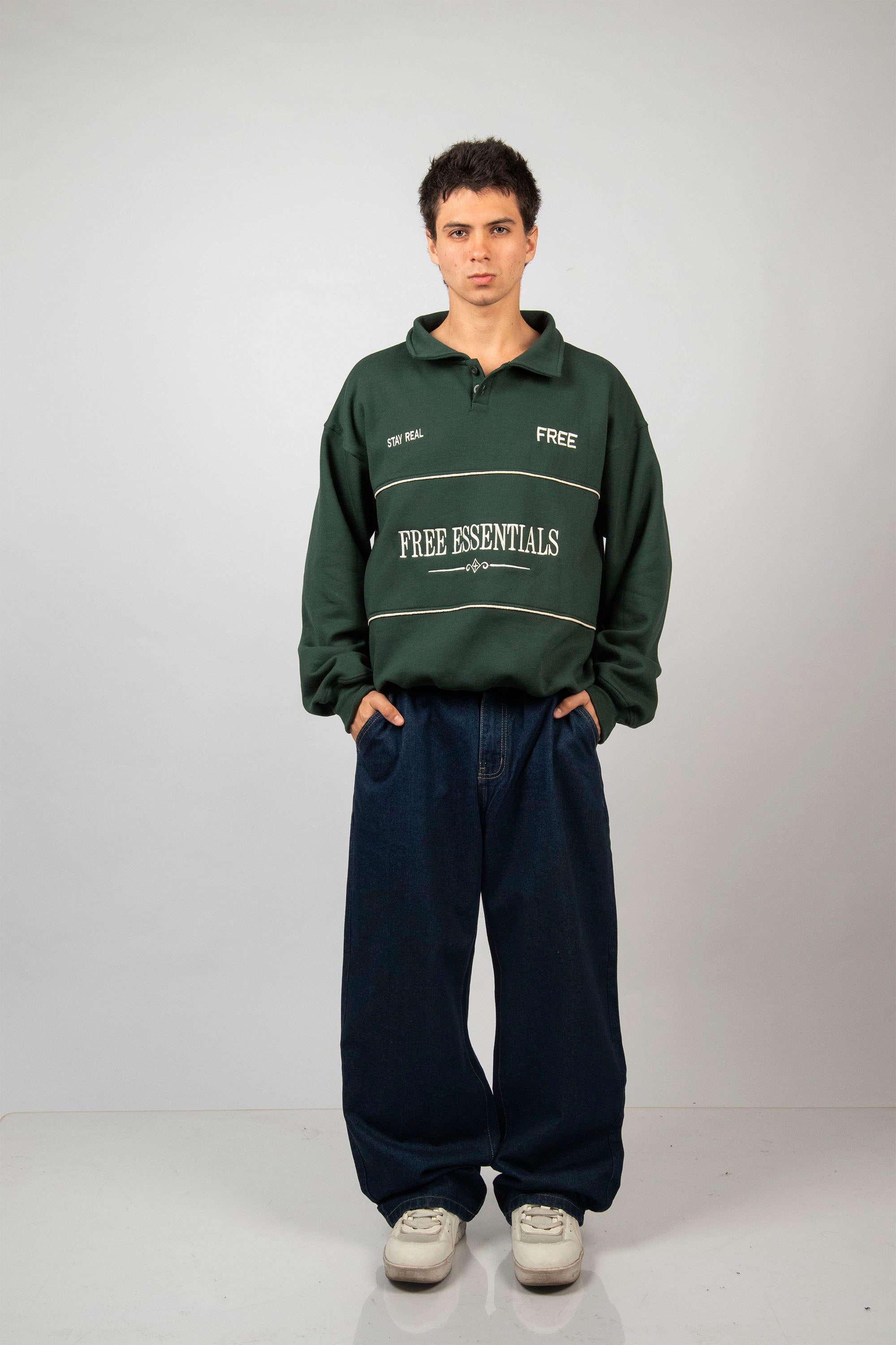 POLERA CROP FREE ESSENTIALS VERDE BOTELLA