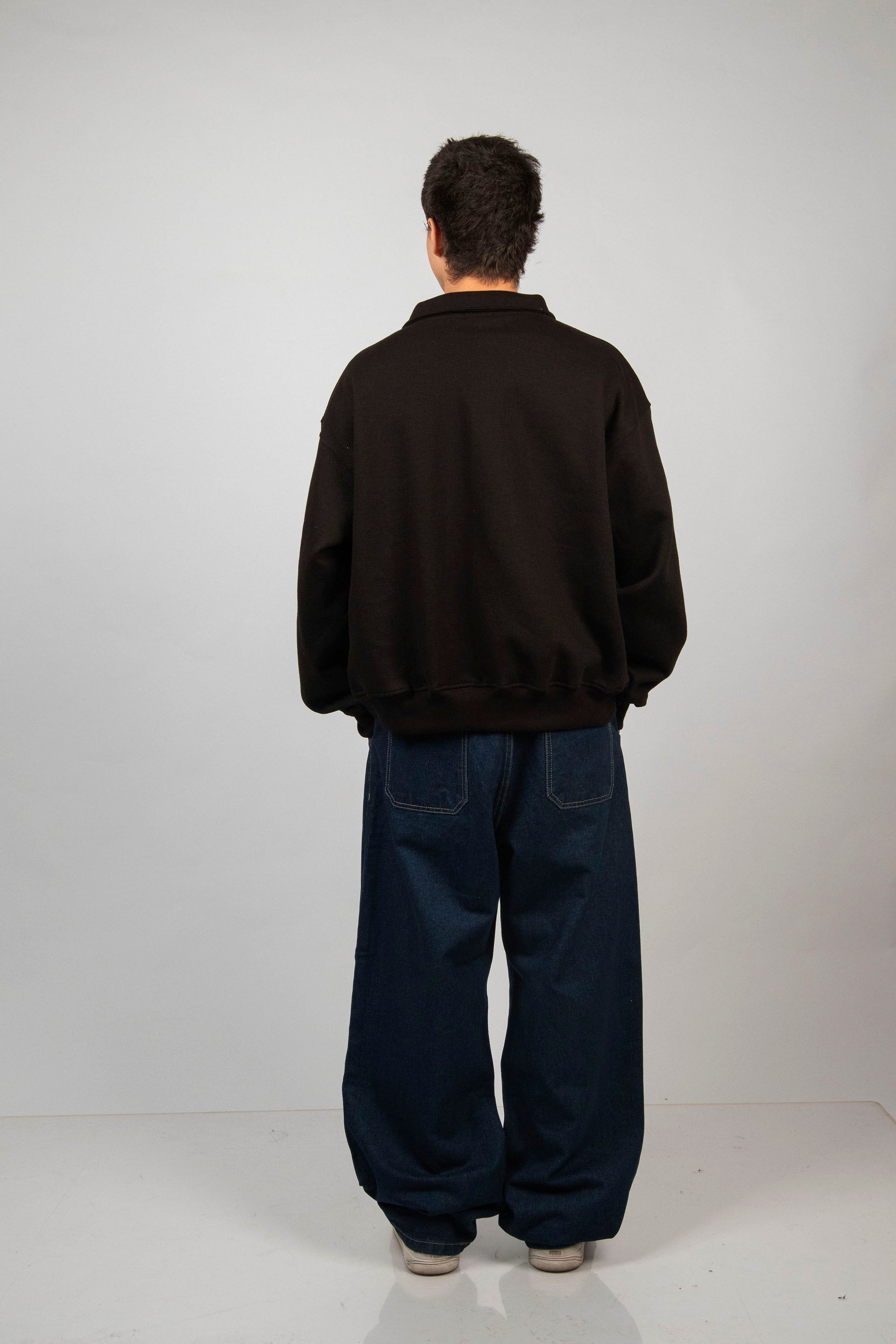 POLERA CROP FREE ESSENTIAL NEGRO