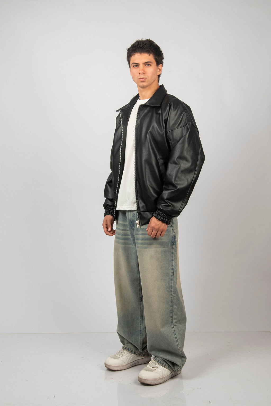 CHAQUETA CUERINA CROP STAY REAL