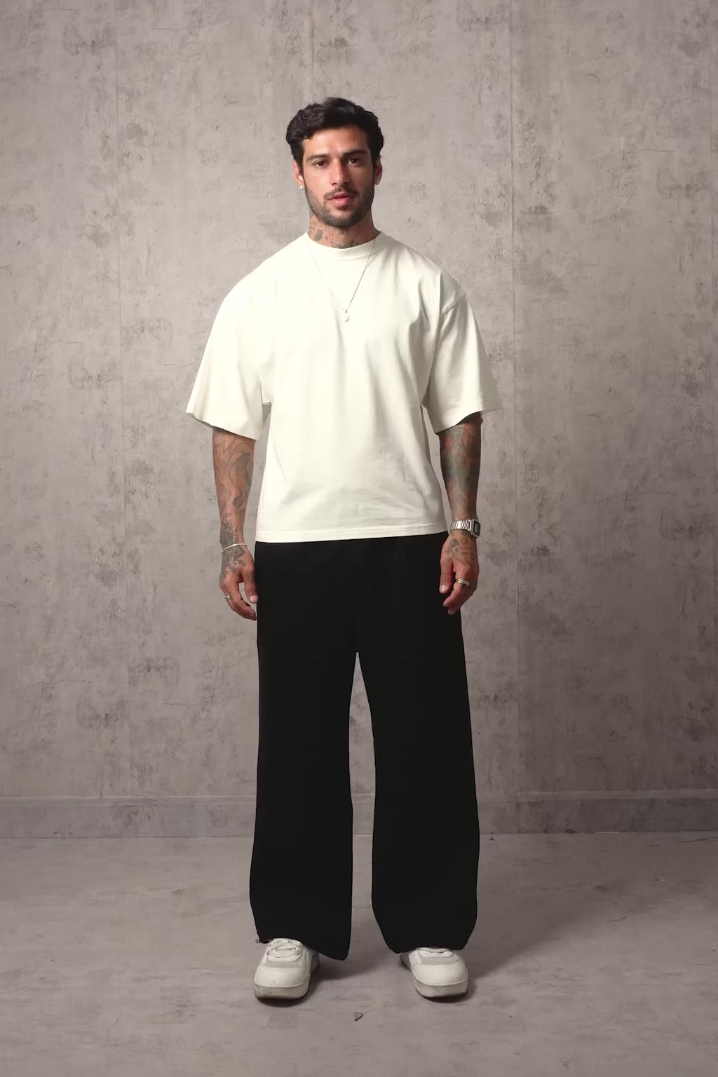 JOGGER OVERSIZE FREE NEGRO